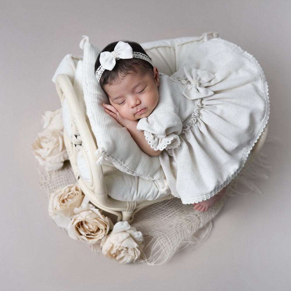 新生児写真撮影用小道具女の赤ちゃん服レースバックボウロンパー - Romper Onesie Baby のレビューと価格